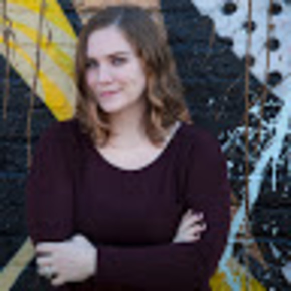 Meet your Posher, Toni - Picture 1 of 1